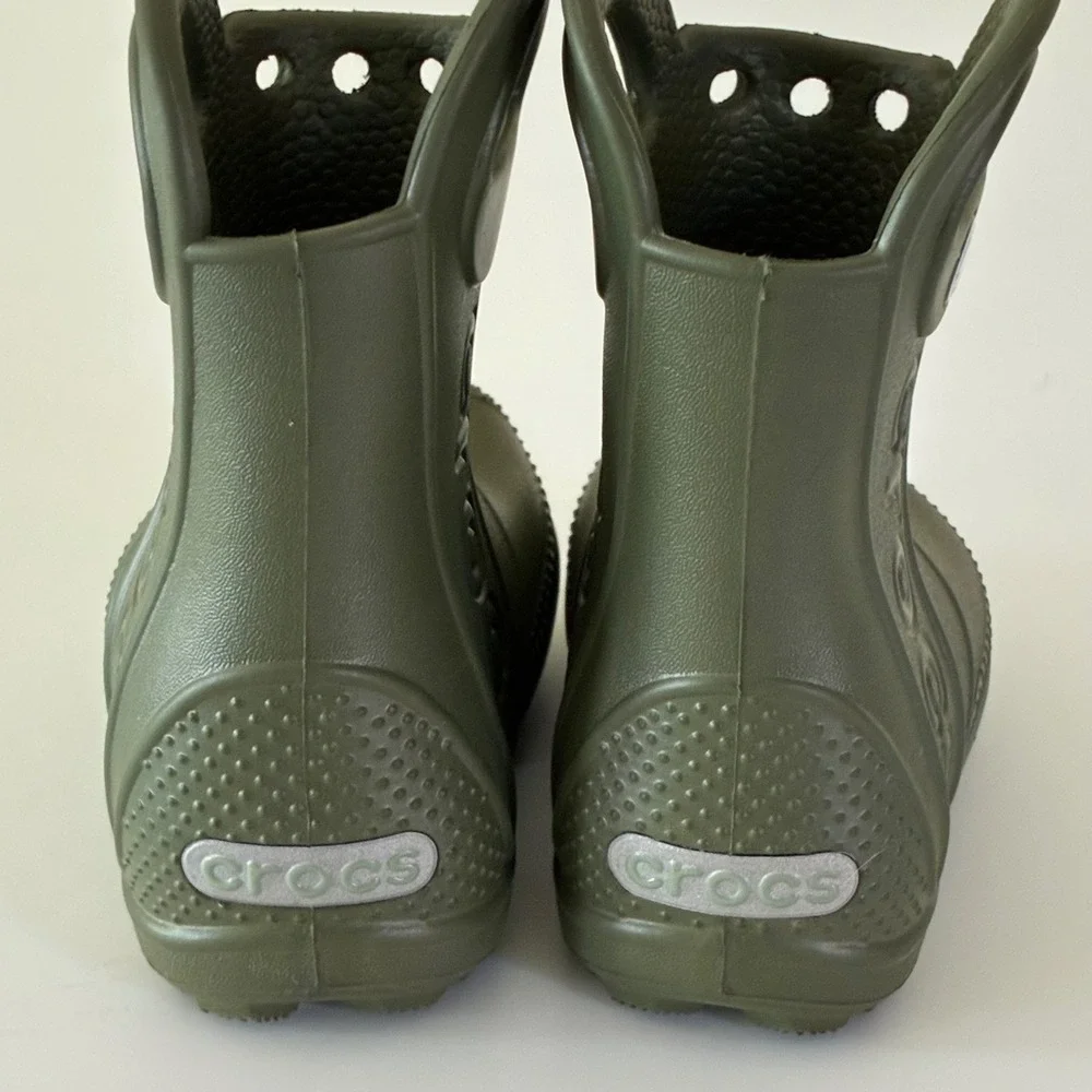 Crocs Kids Size C4 Handle It Rain Boots Army Green Waterproof Pull On 211056